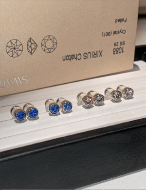 New 999 sterling silver blue zircon diamond stud earrings–incredibly sparkly, gentle on pierced ears